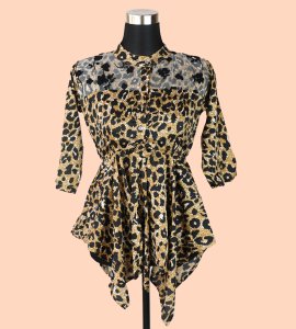Wild Elegance: Women's Top with Leopard Skin Print